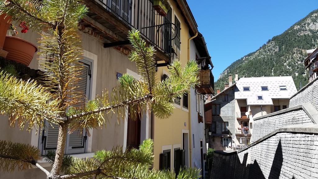 Maison A Tour Briancon 外观 照片