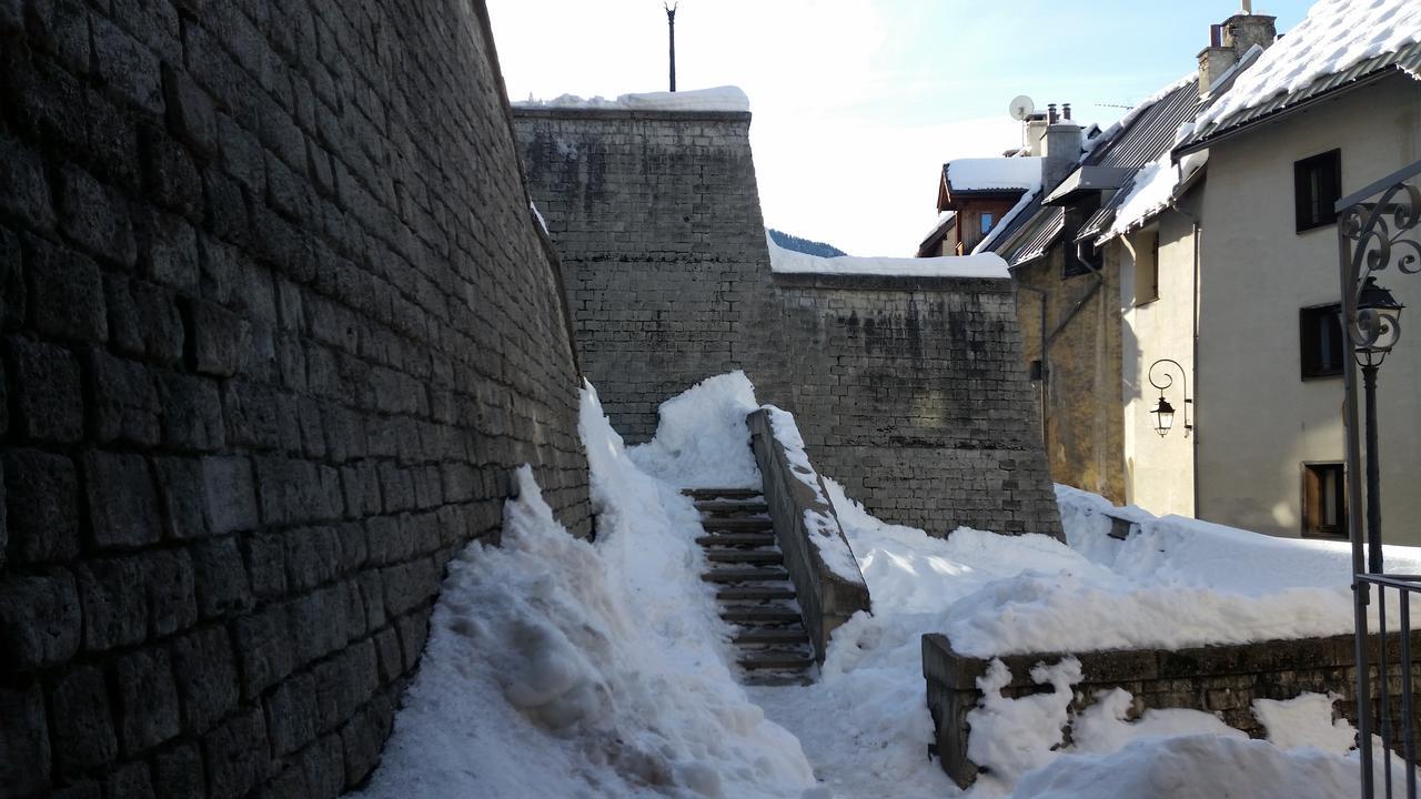 Maison A Tour Briancon 外观 照片